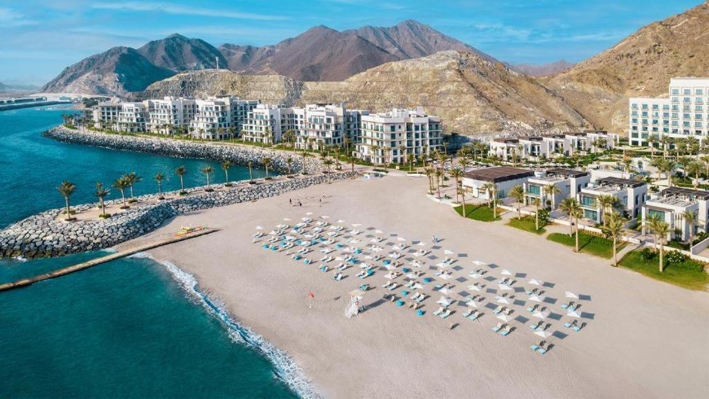 Ocean Mountain View Apartment At The Address Fujairah Eksteriør billede
