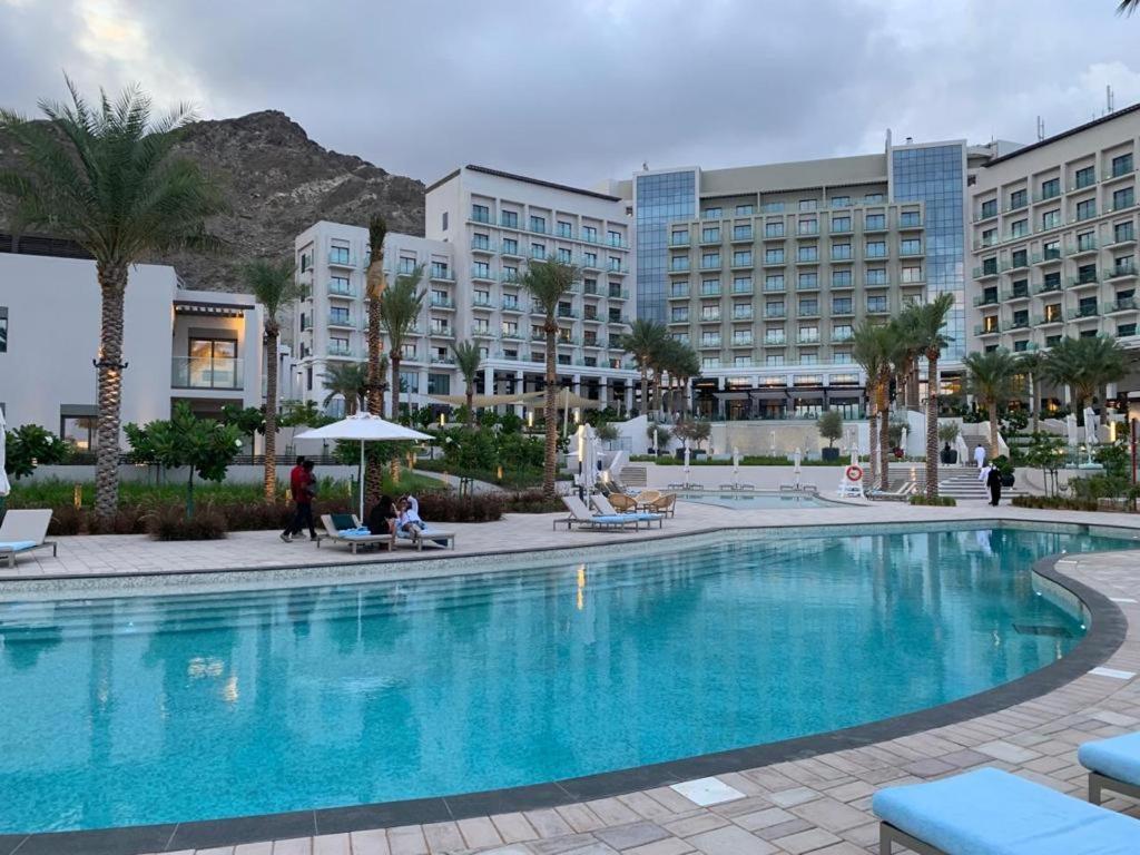 Ocean Mountain View Apartment At The Address Fujairah Eksteriør billede